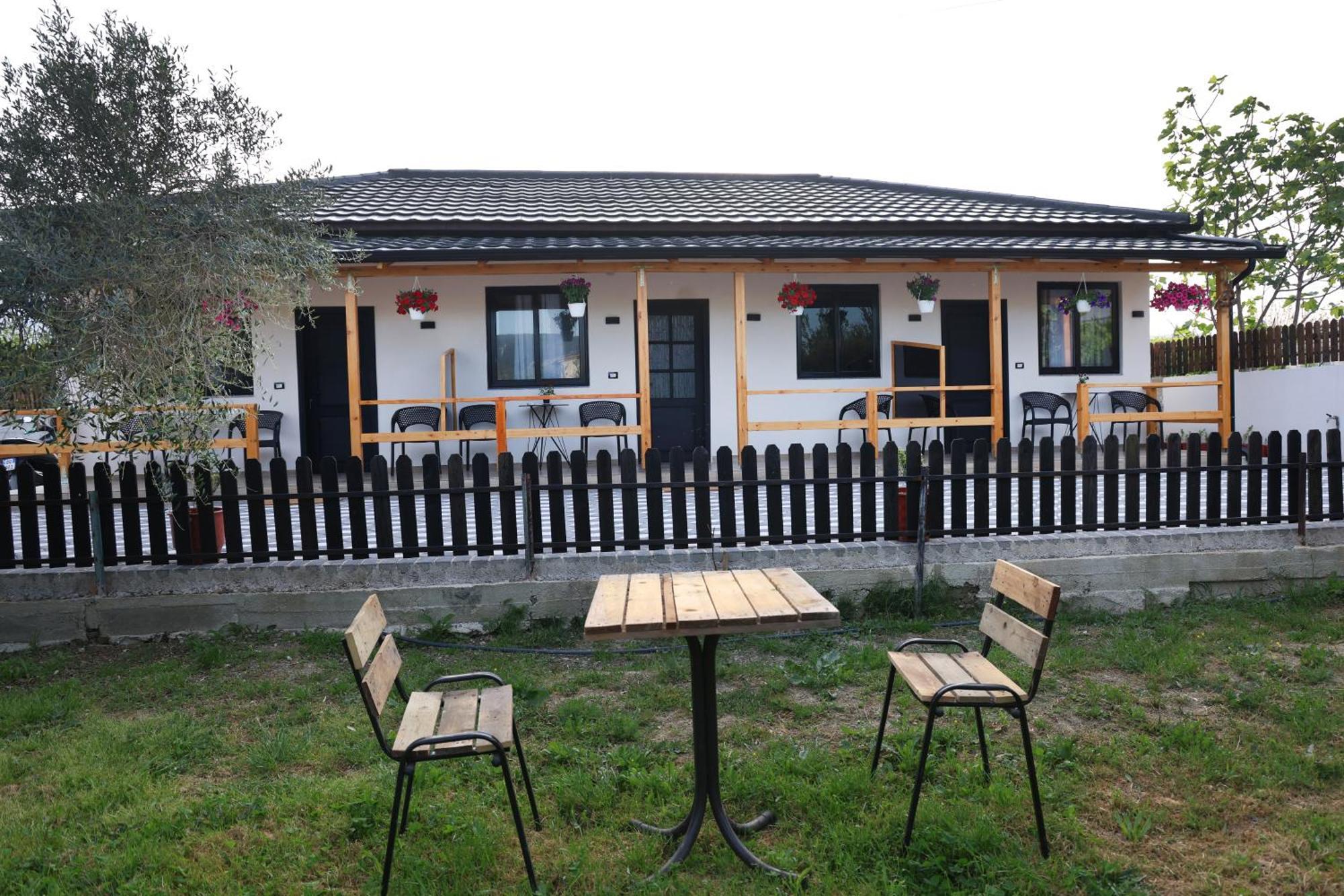 Olive Oasis Studio Берат Екстериор снимка