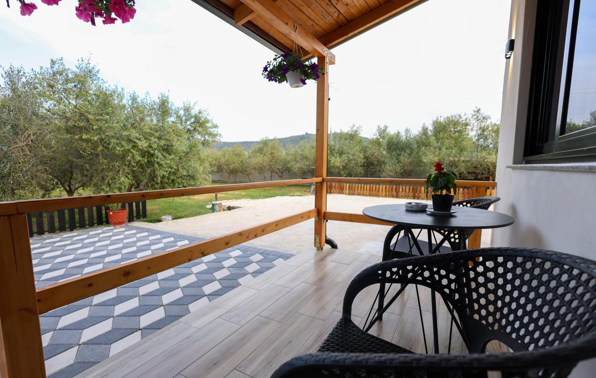 Olive Oasis Studio Берат Екстериор снимка