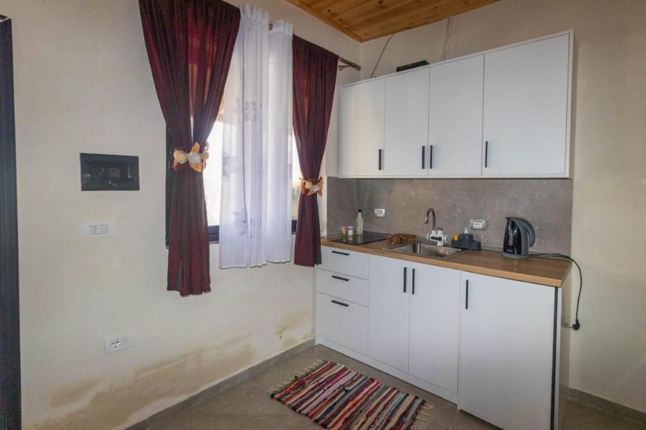Olive Oasis Studio Берат Екстериор снимка